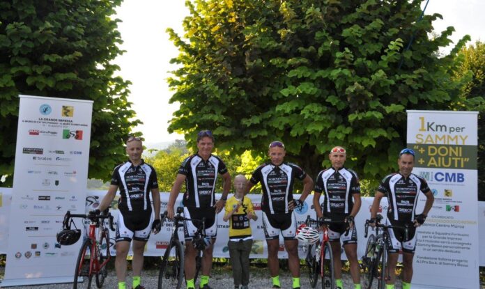 La grande impresa_Sammy Basso con i ciclisti sul Muro di Ca' del Poggio