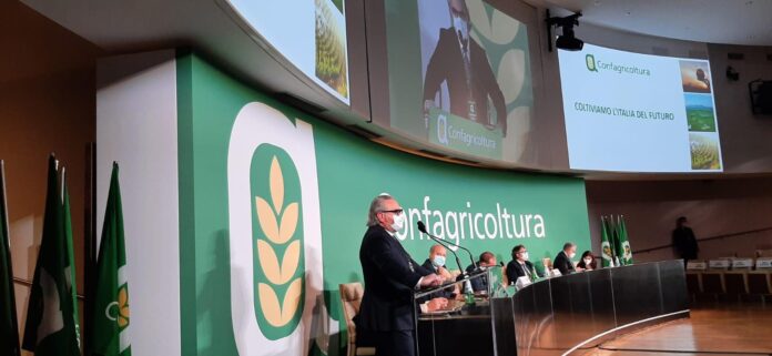 Statti all'assemblea di Confagricoltura nazionale