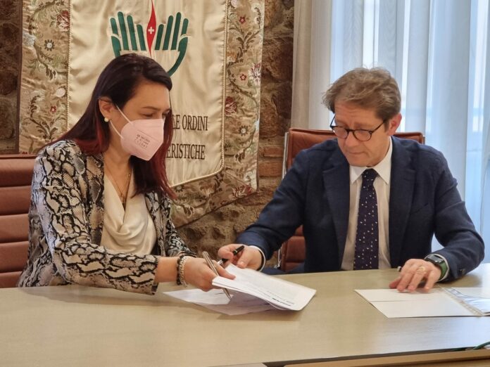 La presidente FNOPI Barbara Mangiacavalli e il presidente AVIS Gianpietro Briola