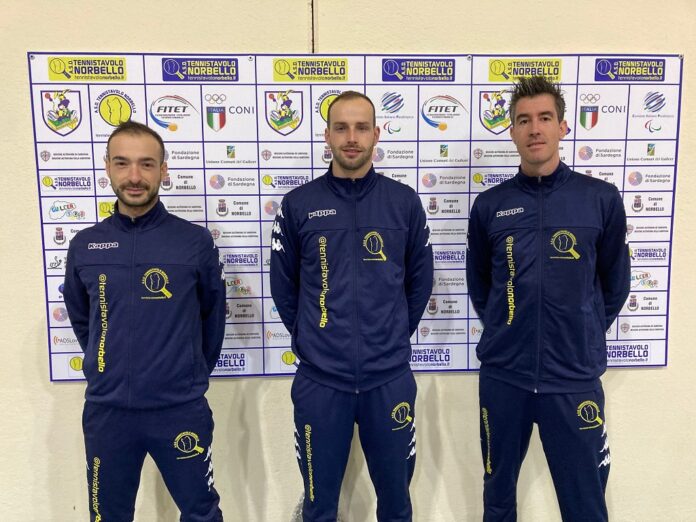 da sx Vellucci, Carvalho e Mendes