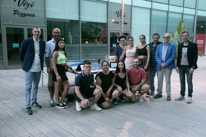 Il Muravera TT posa con i VIP (Nonsolofoto Cagliari)