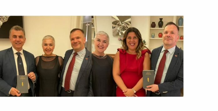 LOREDANA BUOSO VESCOVI