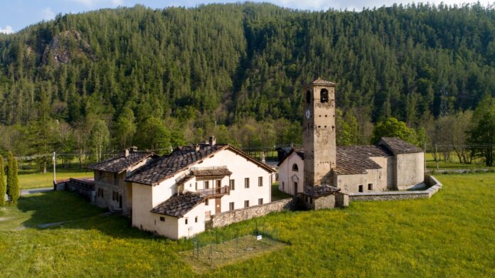 TCI_PIEMONTE_USSEGLIO_ANTICO COMPLESSO PARROCCHIALE_LIB_COMUNE