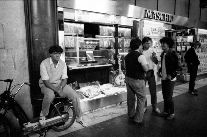 Negozio dischi Maschio