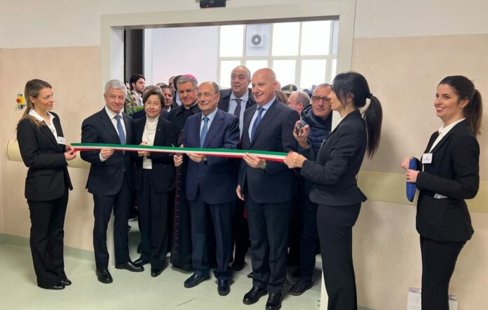 Inaugurazione area emergenza Policlinico. Da sx Midiri, Volo, Lorefice, Schifani, Lagalla, Iacolino