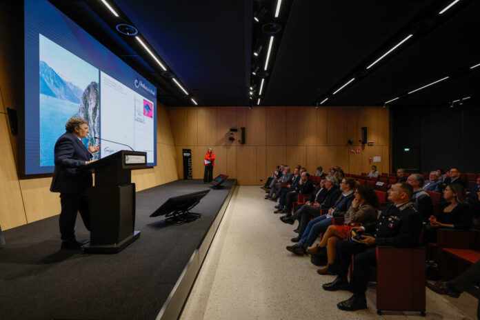 La-premiazione-degli-Ambasciatori-del-Trentino-all-ITAS-Forum_imagefullwide
