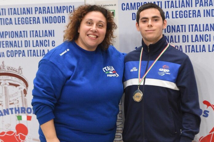 a dx l'universitario Riccardo Campus (Foto Giordano Cimadamore)