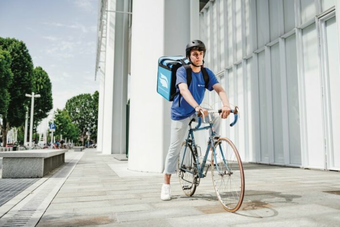 pharmercure-una-piattaforma-che-porta-la-farmacia-a-domicilio-con-un-delivery-ecologico