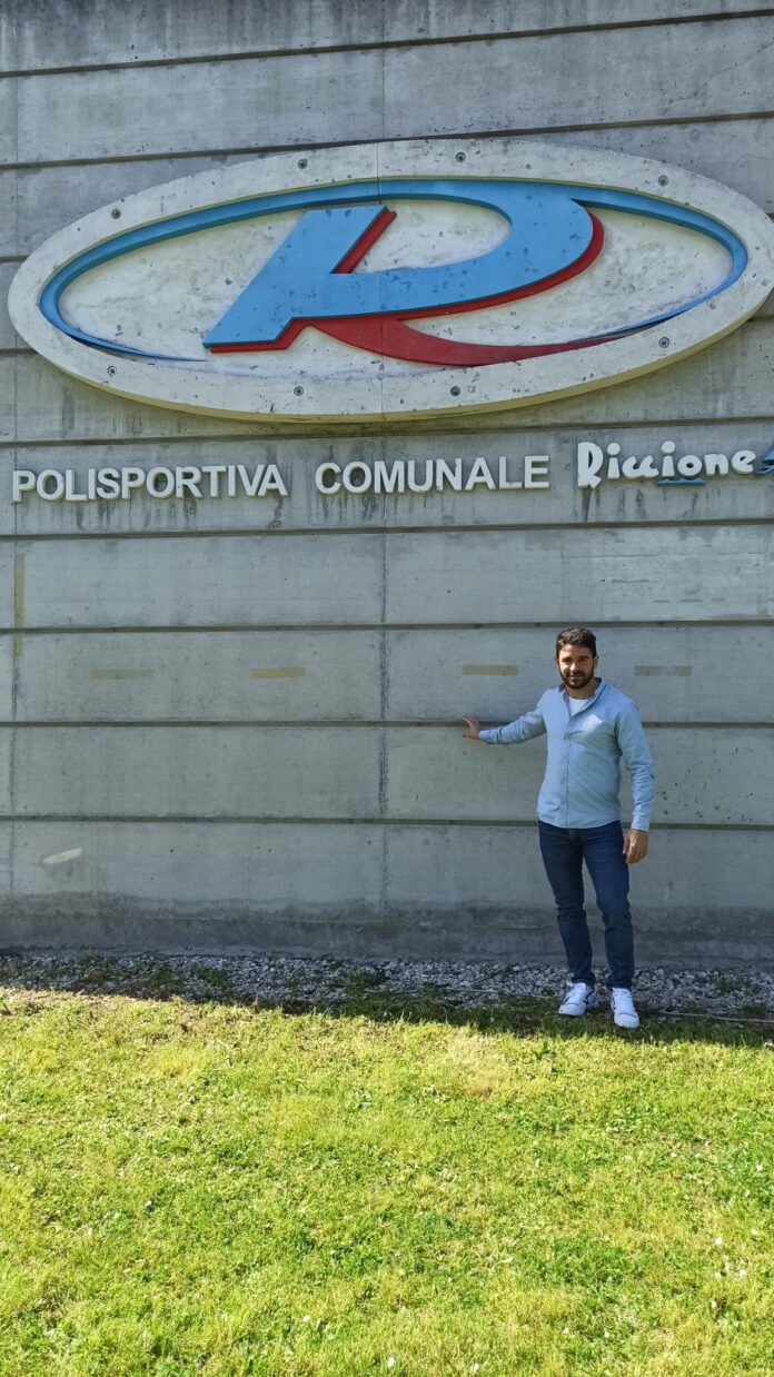 Assessore Simone Imola piscina comunale Riccione aprile 2023 (1)