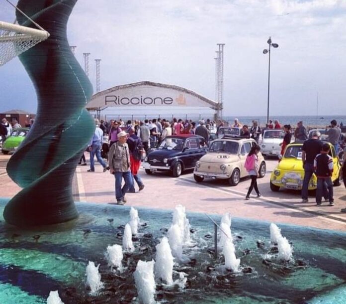 Fiat 500 piazzale Roma