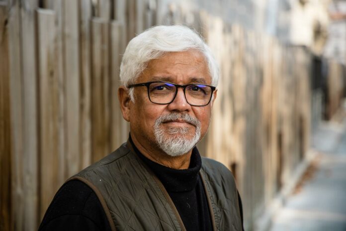 Amitav Ghosh_ph Mathieu Genon_bassa
