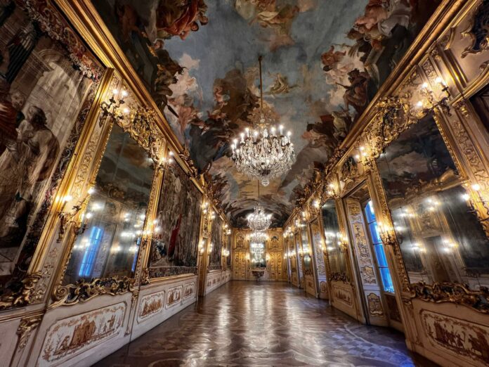 Milano - Palazzo Clerici - Orizzontale