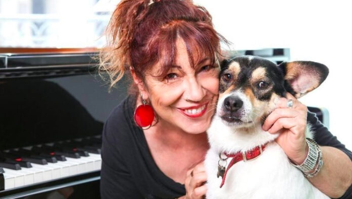 La pianista e cantante Laura Fedele