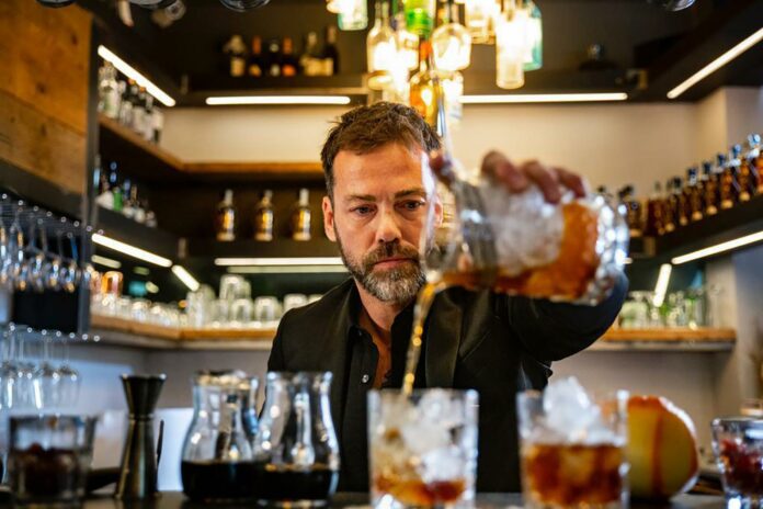 Il mixologist Cristian Manassi