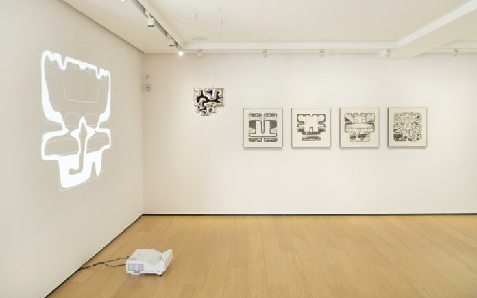 1. Alessandro Pongan. TOTEM_BUILDING TERZO PIANO_ph. Simone Panzeri