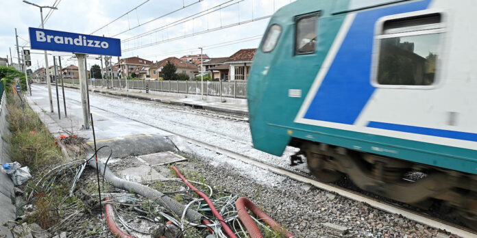 ++ Treno investe operai: Procura, gravi violazioni sicurezza ++