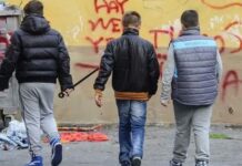 Maxi blitz della Polizia contro baby gang