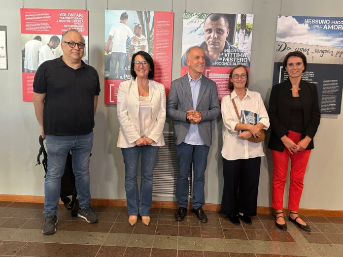 Mostra-Apac-e-Cec-Roberto-Cavalieri-Emma-Petitti-Giorgio-Pieri-Claudia-Giudici-Valentina-Castaldini