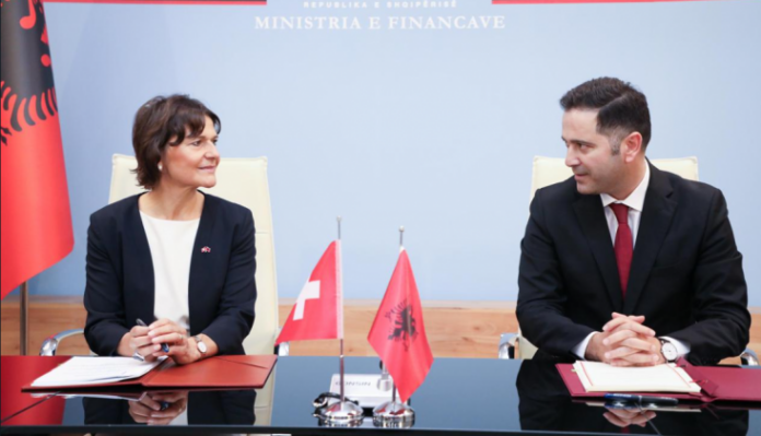 Screenshot_10-5-733x420