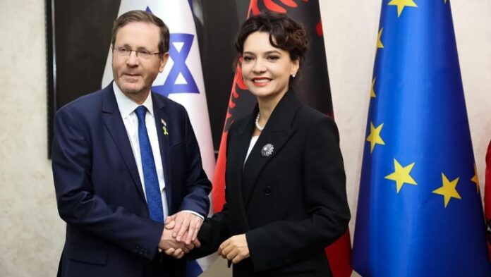 1726157206_isaacherzogdheelisaspiropali