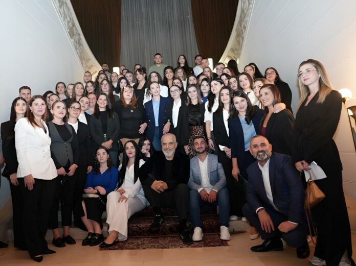 Aiphoto_1728418256320