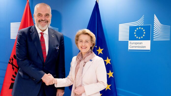 Rama-von-der-leyen-e1582018180433