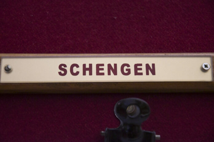 COMITATO PARLAMENTARE DI CONTROLLO SULL'ATTUAZIONE DELL'ACCORDO DI SCHENGEN, DI VIGILANZA SULL'ATTIVITA' DI EUROPOL, DI CONTROLLO E VIGILANZA IN MATERIA DI IMMIGRAZIONE