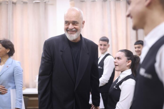 c6a9d9e5-b7f9-4df8-b23a-591224c59132-scaled