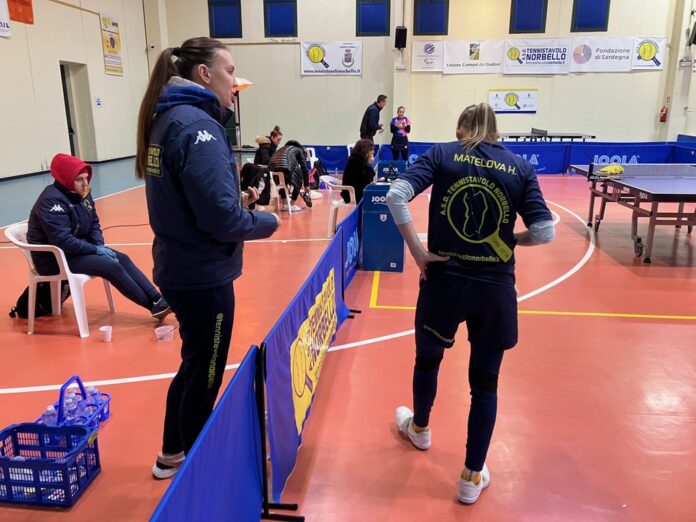 Il tecnico Olga Dzelinska con Matelova