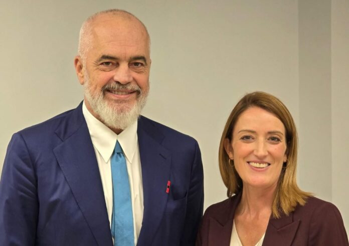 GYLngcdWAAASGbf-e1727157328767