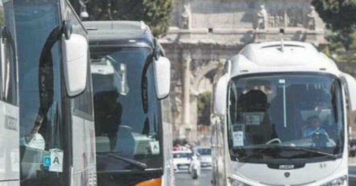 bus turistici