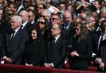 IL PRESIDENTE BEGAJ ALLA SANTA MESSA PER PAPA FRANCESCO