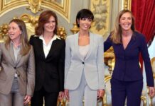 Sono tre anni che governano, stanno affondando il Paese però è sempre colpa di chi li ha preceduti