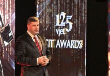 NIKOLIN JAKA CONSEGNA GLI OSCAR DELL’ECONOMIA ALLE IMPRESE