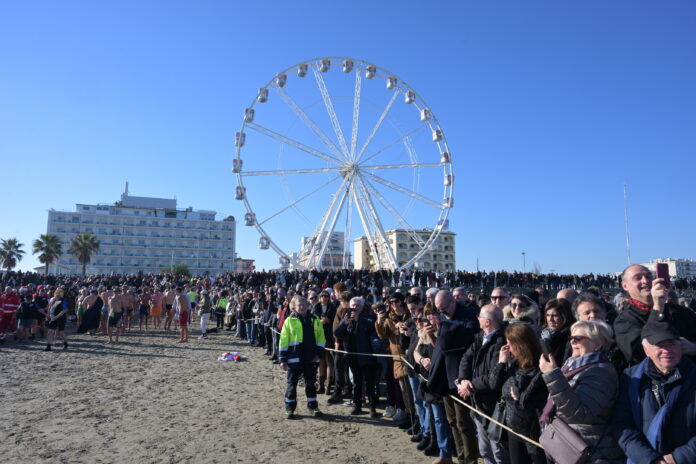 Tuffo di Capodanno 2025 Riccione (5)