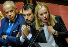 Caos riarmo e caro benzina, il governo è nel pallone