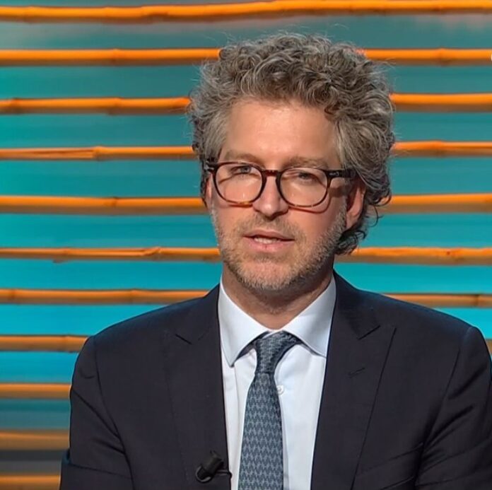 prof ALBERTO BENUSSI