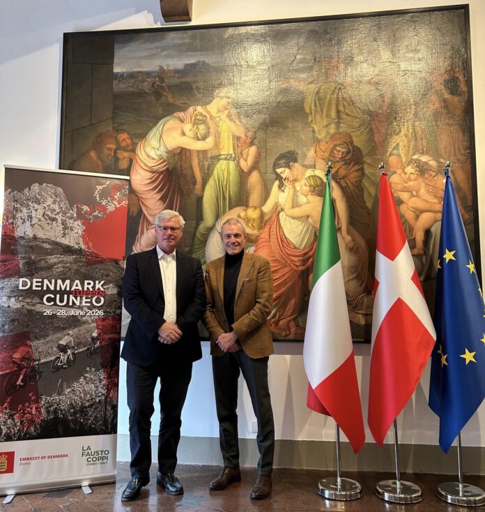 Peter Taksoe-Jensen DK Ambassador in Italy and Davide Lauro ASD Fausto Coppi