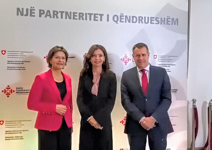 Upfoto_sOawGcSj4VtVSdvlBRlKqHvnhHz0tw6sWzgNK480HVPIY