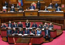 Abbassare la voce per ricostruire