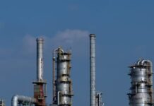 Il petrolio risale, Brent di nuovo sopra i 100 dollari al barile