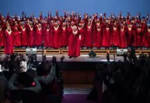 Per fornire le migliori esperienze, utilizziamo tecnologie come i cookie per memorizzare e/o accedere alle informazioni del dispositivo. Non acconsentire o ritirare il consenso può influire negativamente su alcune caratteristiche e funzioni. Privacy Policy Calendario Eventi Facebook Instagram YouTube Livorno Sera Notizie Giornale di cultura, arte e spettacolo Home Eventi Festival Mostre Recensioni Teatro Tutto è cultura Video Animali 19 Marzo 2026 Ricerca per: HomeEventiThe Joyful Gospel Ensemble in concerto all’Ospedale di Livorno The Joyful Gospel Ensemble in concerto all’Ospedale di Livorno