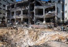 Zelensky ha respinto l’idea di un compromesso territoriale con la Russia e ha dichiarato di avere una carenza di missili antiaerei