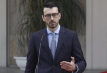 Ministro Karakaci: “Nessun rincaro sui bus, sovvenzionato il carburante”