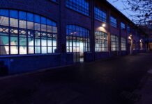 Grande successo di pubblico: prorogata fino al 26 aprile 2026 alla Fabbrica del Vapore di Milano la mostra fotografica di Stefano Zardini