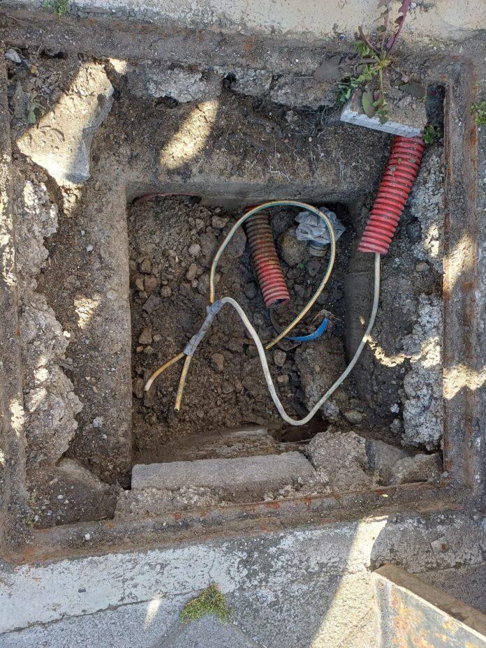 F2 furto cavi via Norma Cossetto