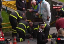 Napoli, rapina da film in banca: 25 ostaggi e blitz delle teste di cuoio, criminali in fuga