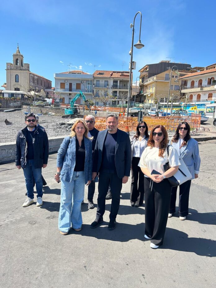 Savarino con il sindaco di Acireale Roberto Barbagallo