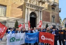 13 MILIONI DI EURO IN MENO DAL GOVERNO PER LA CASA. SALE LA PROTESTA A GENOVA. OGGI PRESIDIO IN PREFETTURA