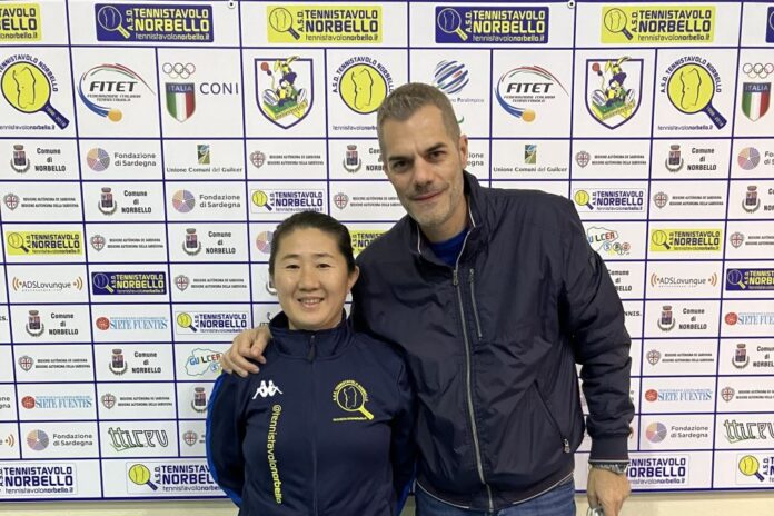 Il presidente Simone Carrucciu con la sfortunata Tan Wenling